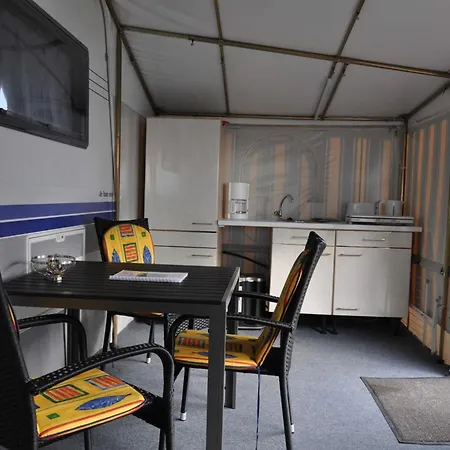 Camping Mietwohnwagen Ostsee-campingplatz Kagelbusch