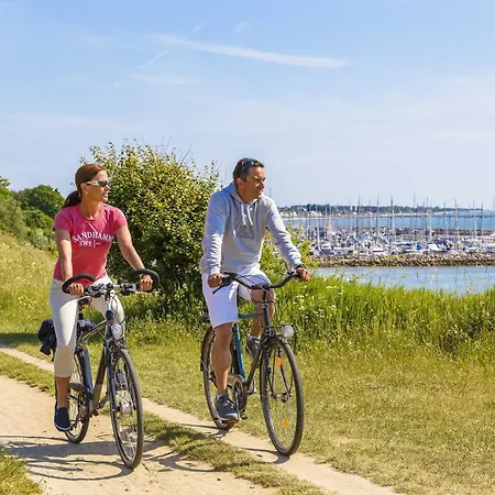 Mietwohnwagen Ostsee-campingplatz Kagelbusch * Bliesdorf